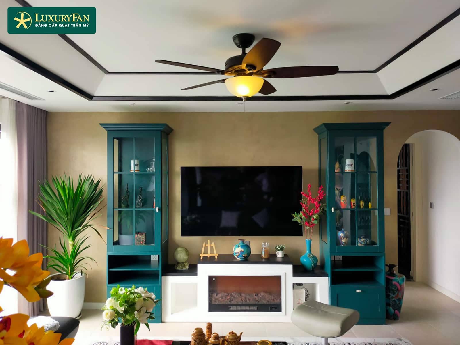 Hunter Builder Deluxe tạo điểm nhấn không gian phòng khách