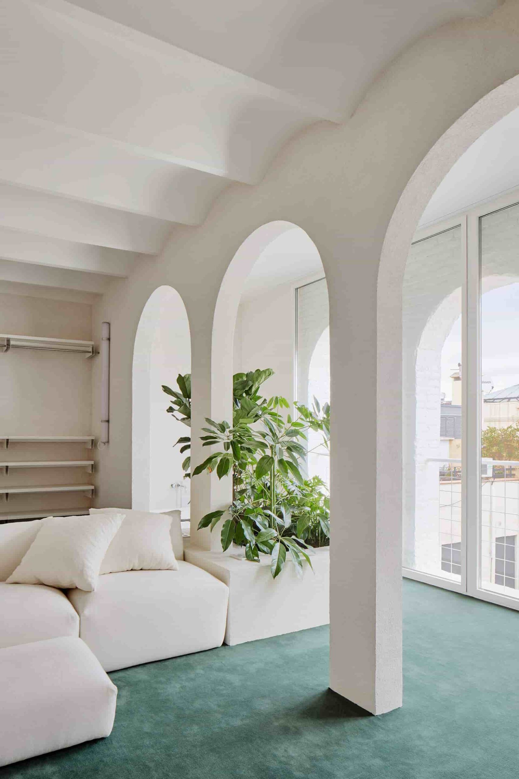 Tạo hiệu ứng trần cao, tăng ánh sáng tự nhiên