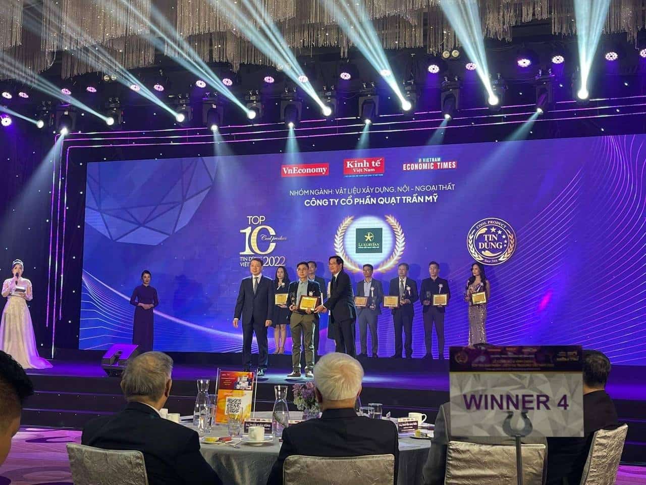 LuxuryFan trong top 10 sản phẩm – dịch vụ tin dùng 2022 nhóm ngành Vật liệu xây dựng – Nội ngoại thất