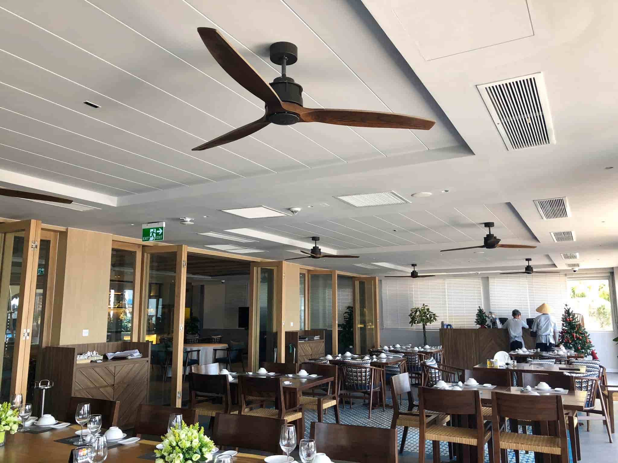 Quạt trần DC LuxAire Akami